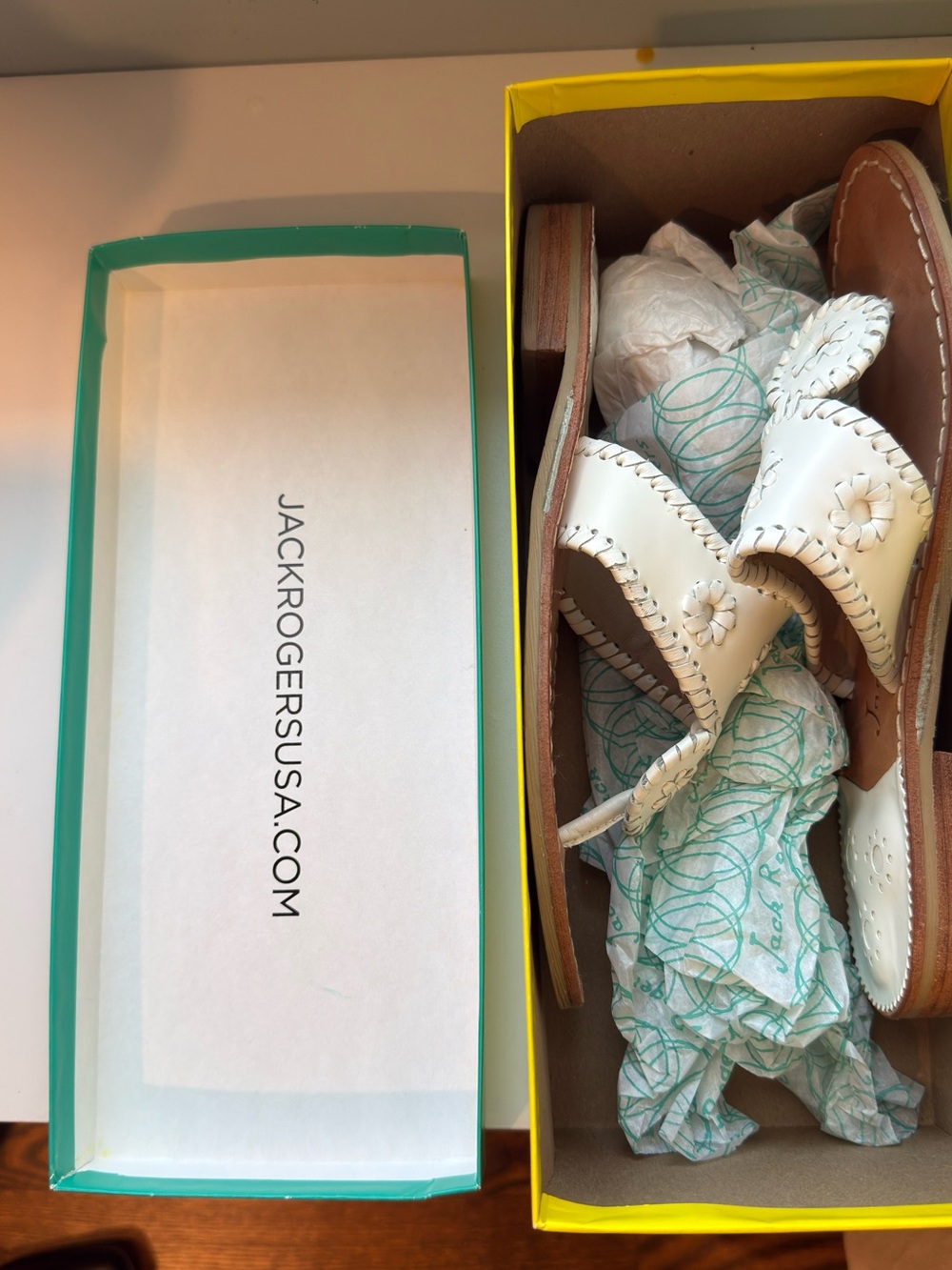 Jack Rogers Palm Beach White Leather Flower Sandals Size 7.5M - Picture 5 of 6